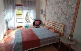 Green Garden Apartment In Odivelas